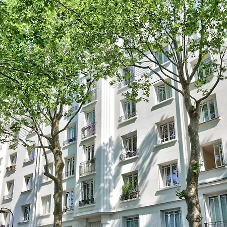 Chic Buttes Chaumont Appartamento *